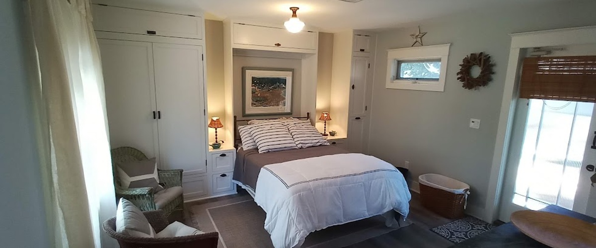 Interior, Bed Down